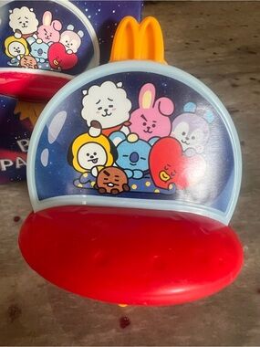 BT21 Spaceship